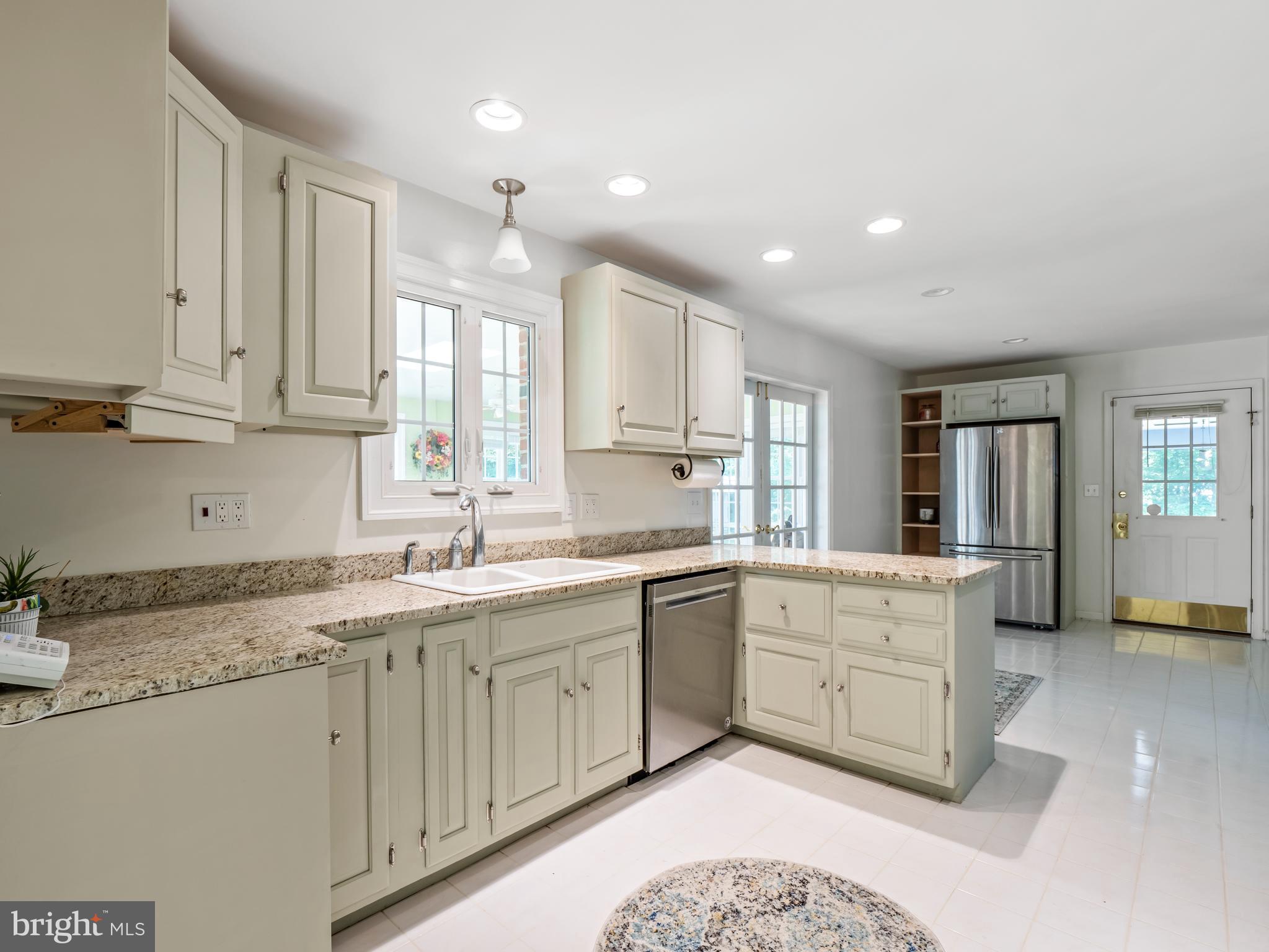 7721 Flint Hill Road Owings, MD 20736 - Photo 2 of 35