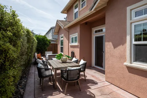 $1,950,000 | 819 Warner Court, Mountain View, CA 94043