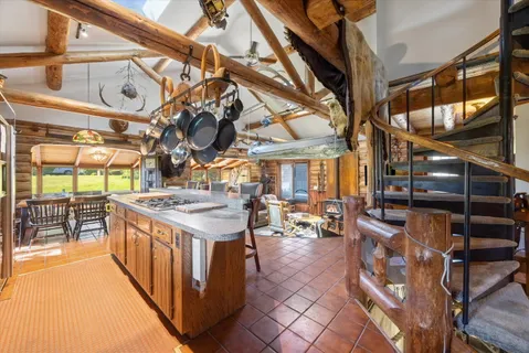 $649,000 | 11330 Dineff Road, Lemont, IL 60439