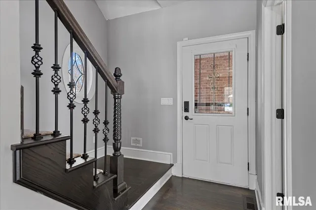 $720,000 | 804 Fairfax Court, Springfield, IL 62702