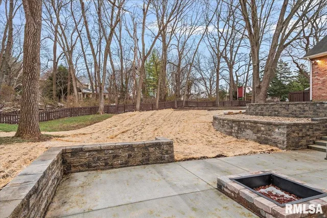 $720,000 | 804 Fairfax Court, Springfield, IL 62702