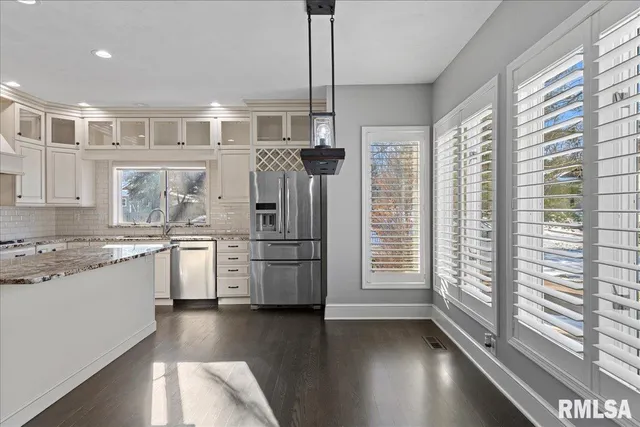 $720,000 | 804 Fairfax Court, Springfield, IL 62702