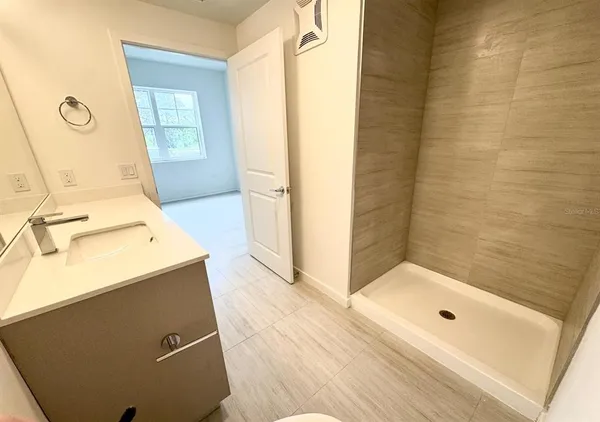 $2,050 | 5579 Millennia Park Drive, Unit 124, Orlando, FL 32839
