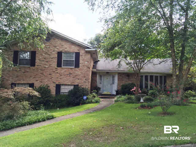 2117 Knollwood Drive Mobile, AL 36609 - Photo 1 of 29
