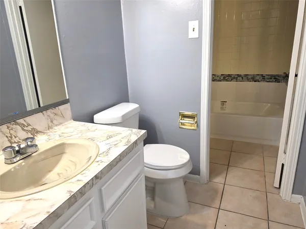 $163,000 | 1076 Willow Oaks Circle, Pasadena, TX 77506