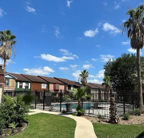 $163,000 | 1076 Willow Oaks Circle, Pasadena, TX 77506