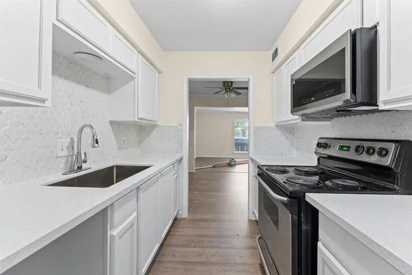 $163,000 | 1076 Willow Oaks Circle, Pasadena, TX 77506