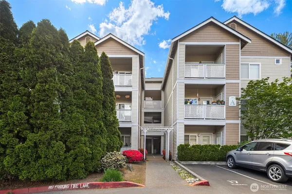 $495,000 | 23908 Bothell Everett Highway, Unit A304, Bothell, WA 98021