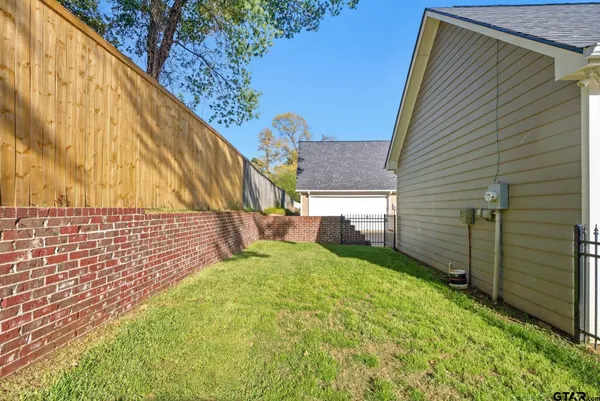 $352,750 | 3942 Charleston Park, Tyler, TX 75701