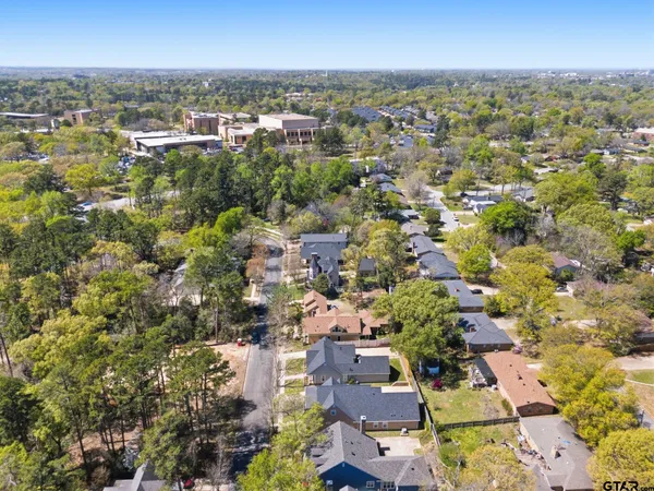 $352,750 | 3942 Charleston Park, Tyler, TX 75701