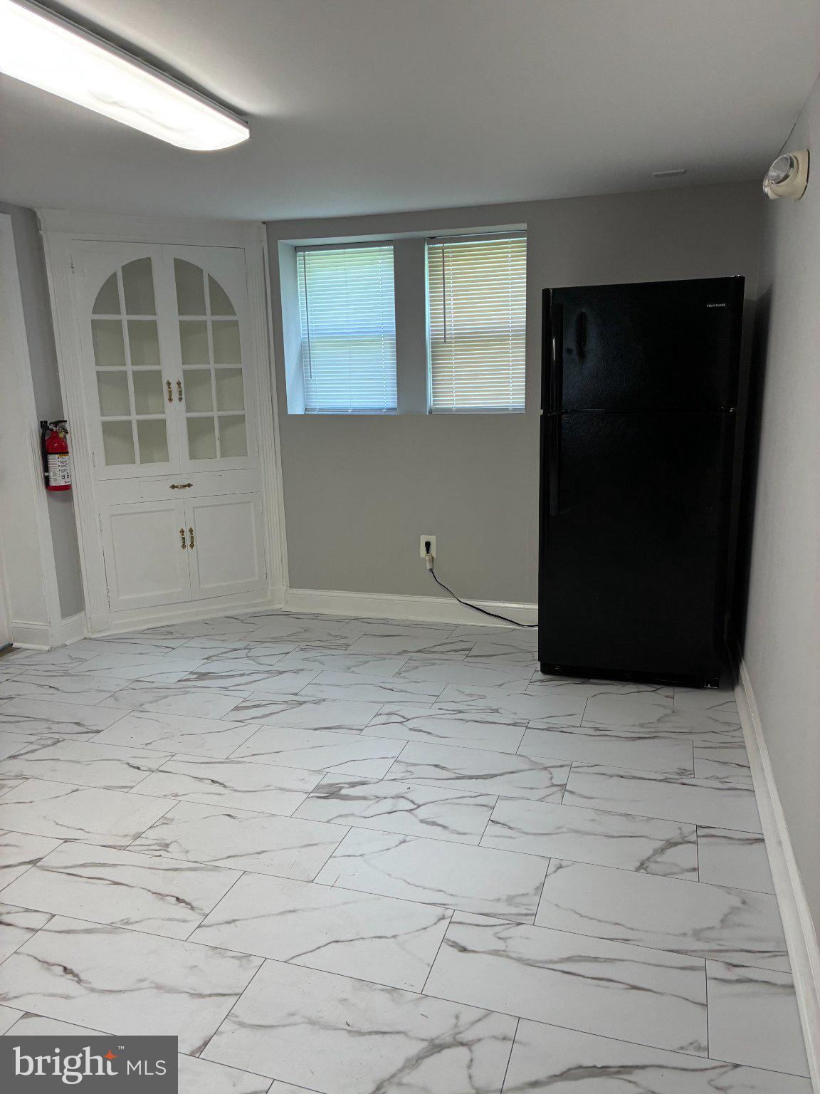 2228 Kennedy Avenue Lindenwold, NJ 08021 - Photo 4 of 8 Spacious, modern kitchen area awaits.