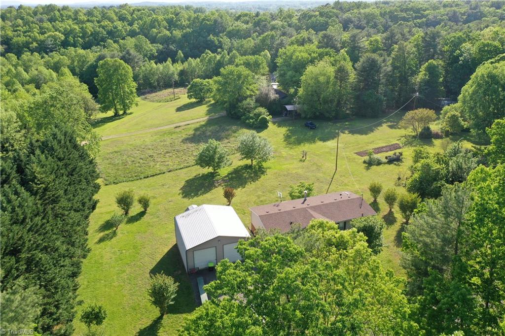147 Robin Ridge Road Cana, VA 24317 - Photo 3 of 26 Gallery Image 3