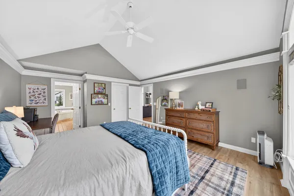 $599,900 | 422 Olde Paltzer Court, Appleton, WI 54913