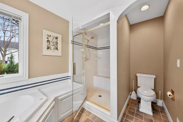 $599,900 | 422 Olde Paltzer Court, Appleton, WI 54913