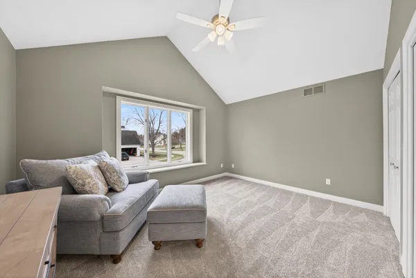 $599,900 | 422 Olde Paltzer Court, Appleton, WI 54913
