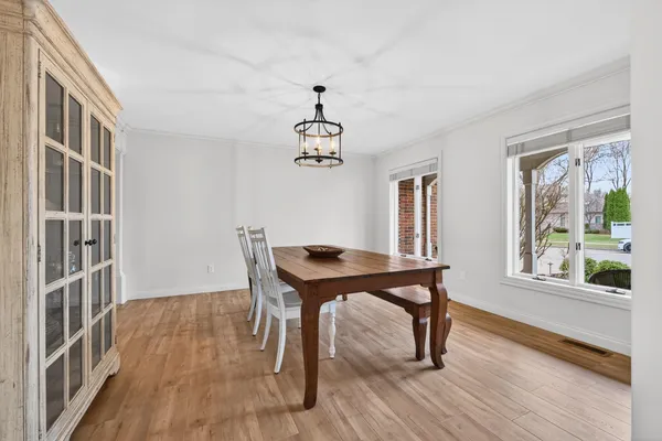 $599,900 | 422 Olde Paltzer Court, Appleton, WI 54913