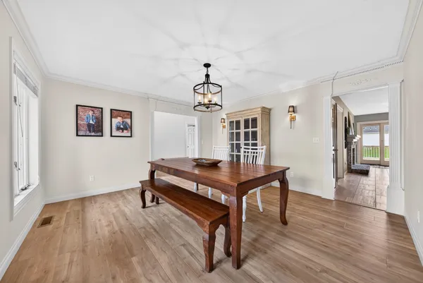 $599,900 | 422 Olde Paltzer Court, Appleton, WI 54913