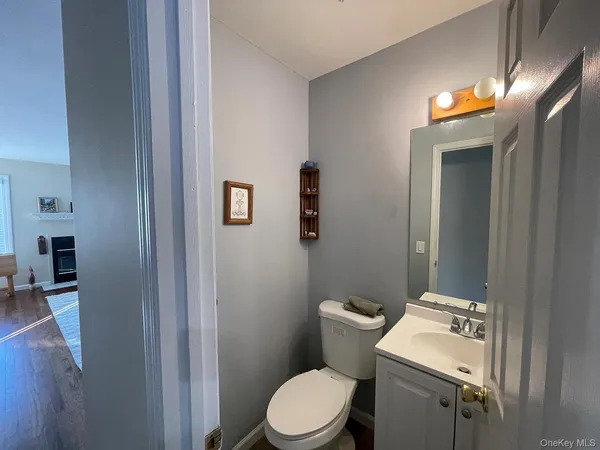 $4,300 | 1 Sea Ct Lane, Port Jefferson, NY 11777