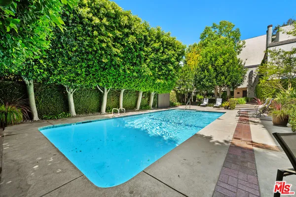 $959,000 | 11687 Bellagio Road, Unit 3, Los Angeles, CA 90049