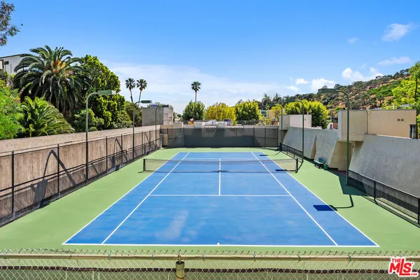 $959,000 | 11687 Bellagio Road, Unit 3, Los Angeles, CA 90049