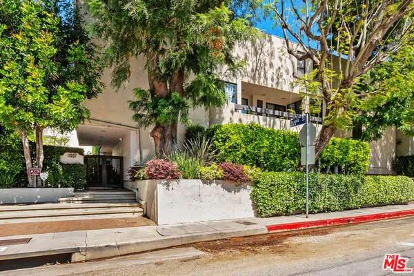 $959,000 | 11687 Bellagio Road, Unit 3, Los Angeles, CA 90049