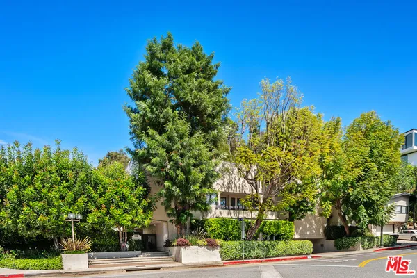 $959,000 | 11687 Bellagio Road, Unit 3, Los Angeles, CA 90049