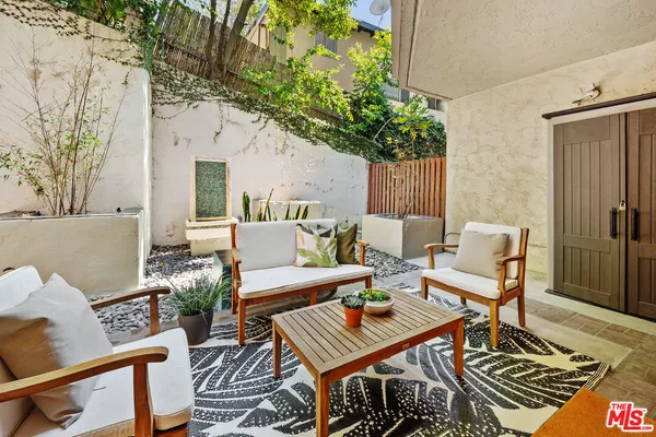 $959,000 | 11687 Bellagio Road, Unit 3, Los Angeles, CA 90049