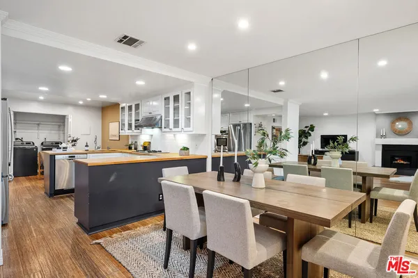 $959,000 | 11687 Bellagio Road, Unit 3, Los Angeles, CA 90049