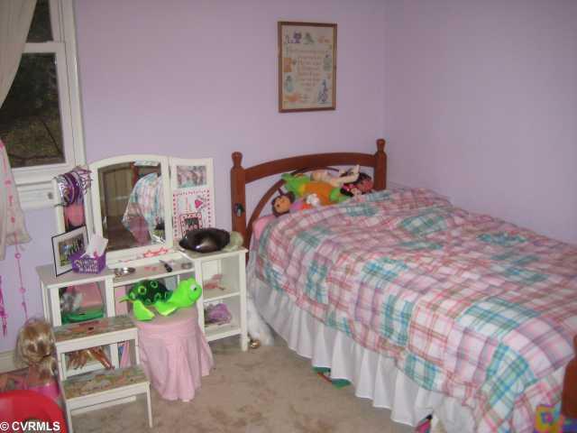 3906 Oakleaf Road Richmond, VA 23235 - Photo 8 of 8 Gallery Image 8