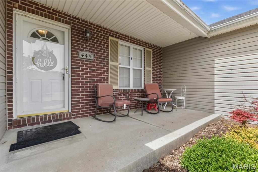 445 Steven Drive Red Bud, IL 62278 - Photo 4 of 26