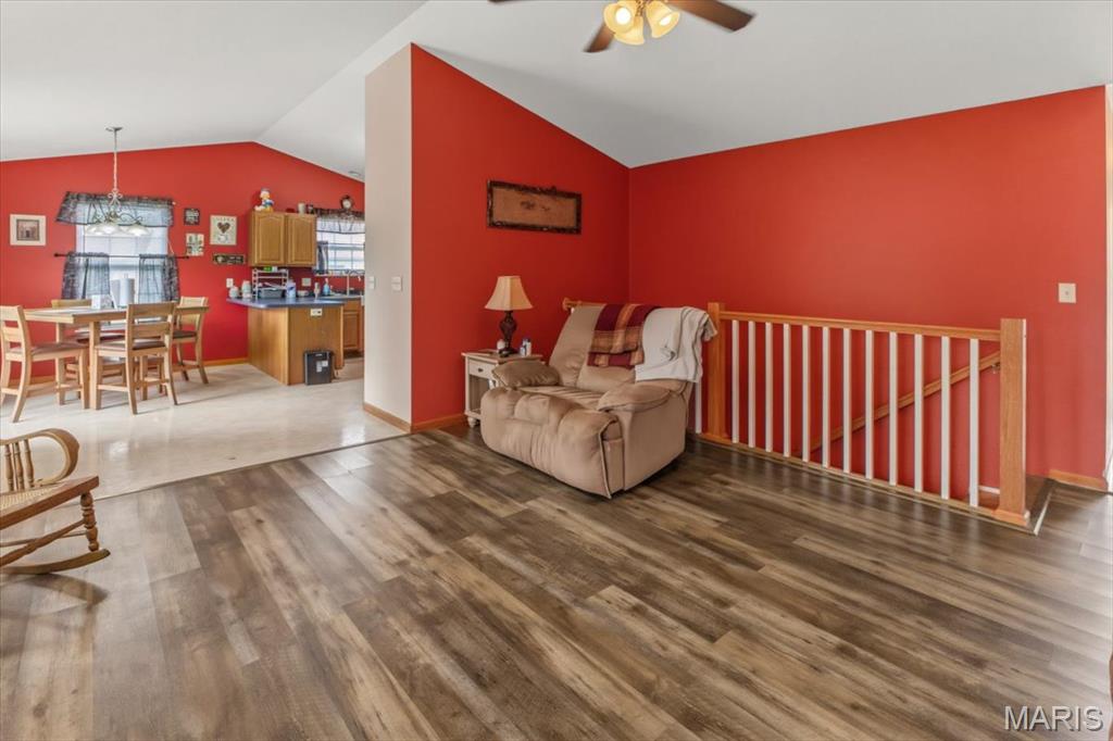 445 Steven Drive Red Bud, IL 62278 - Photo 8 of 26