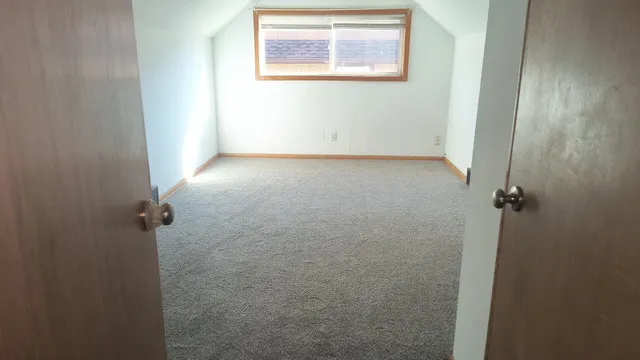 $279,900 | 1631 Conway Street, St. Paul, MN 55106