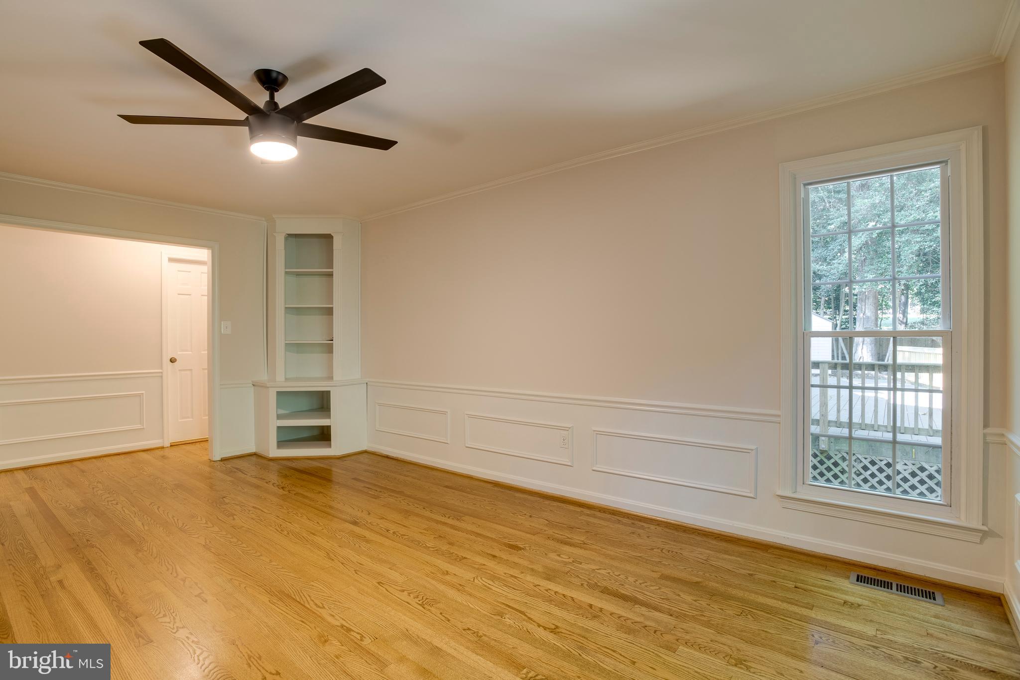 11740 Stuart Mill Road Oakton, VA 22124 - Photo 30 of 67 Family Room