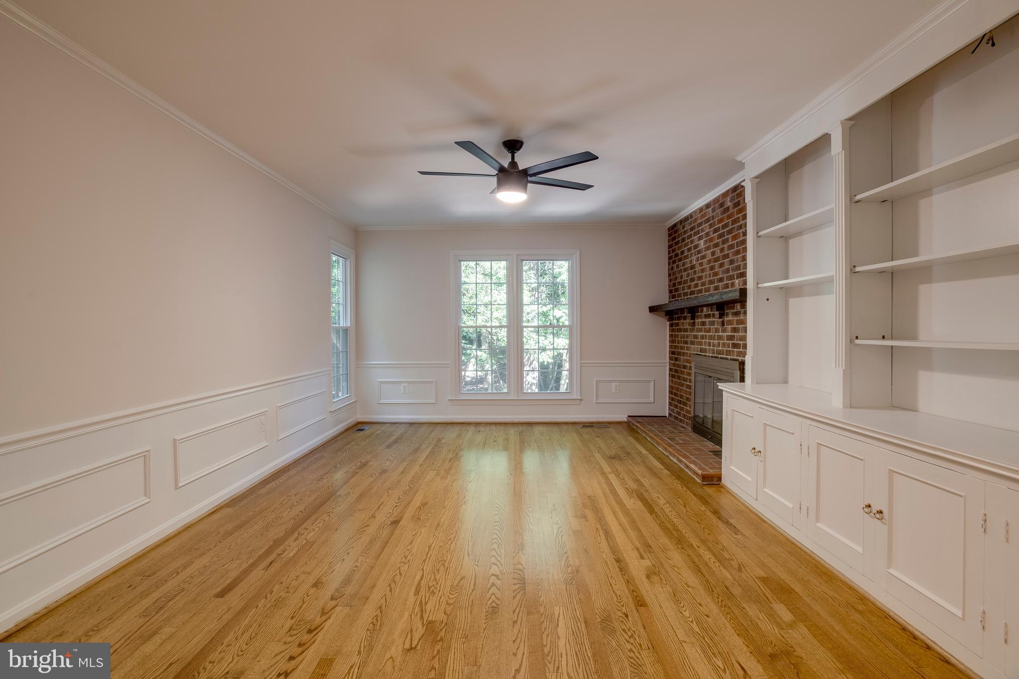 11740 Stuart Mill Road Oakton, VA 22124 - Photo 31 of 67 Family Room