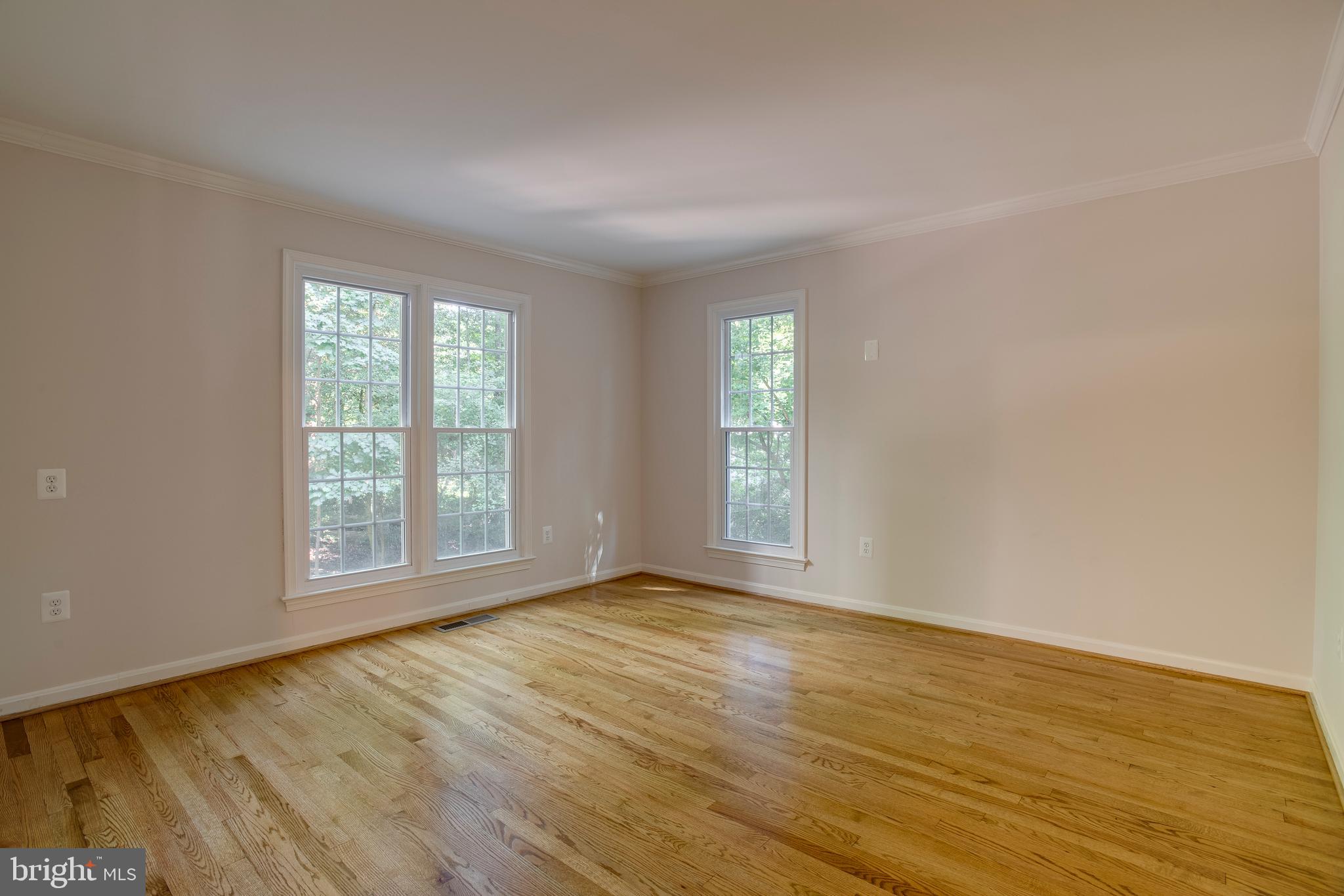 11740 Stuart Mill Road Oakton, VA 22124 - Photo 32 of 67 Main Level Library/Office