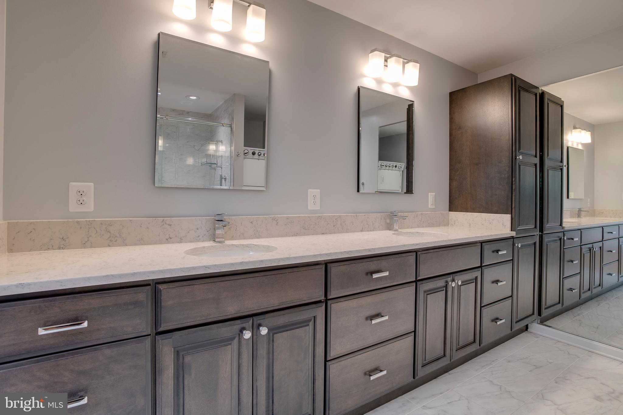 11740 Stuart Mill Road Oakton, VA 22124 - Photo 43 of 67 Owner's Bath