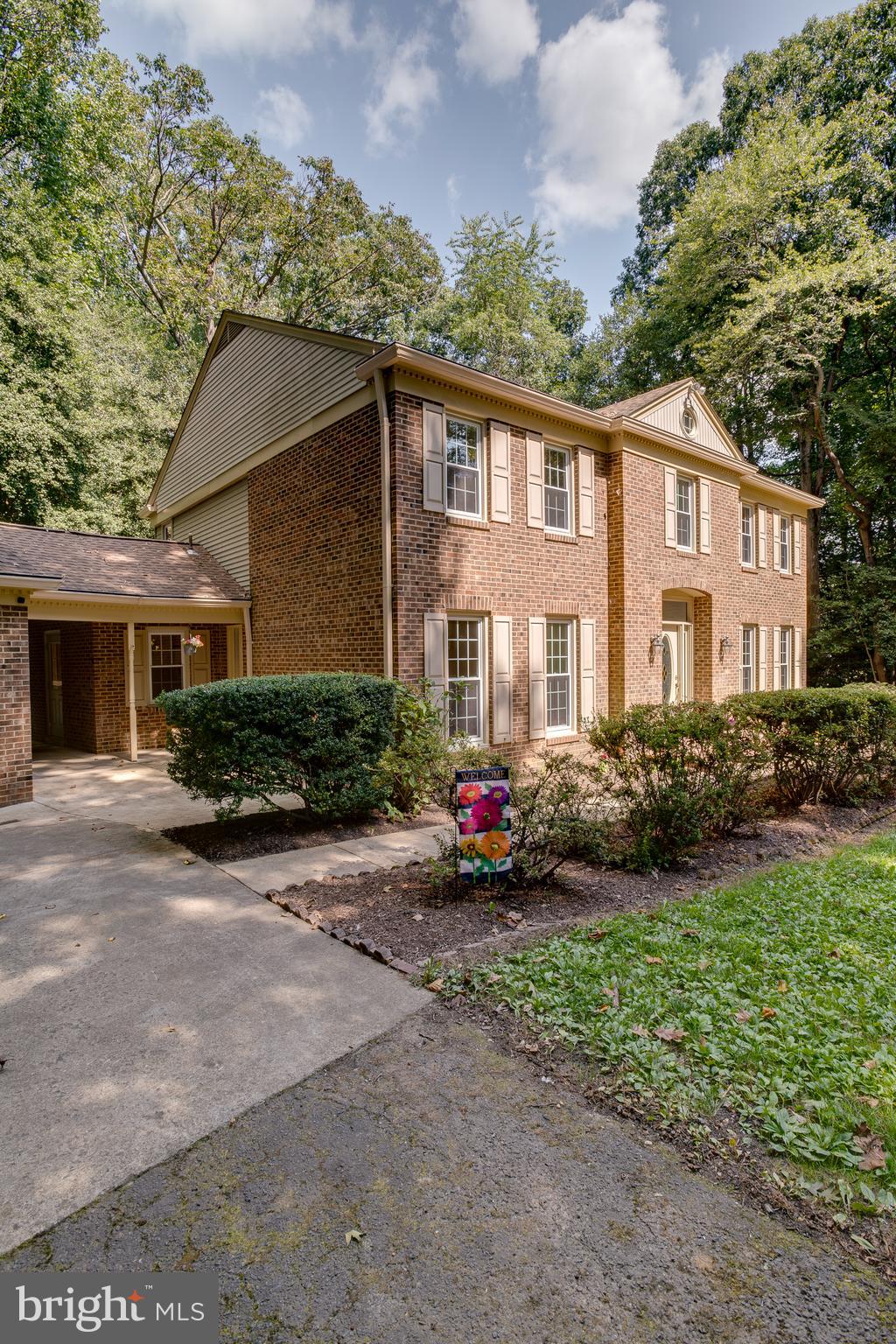 11740 Stuart Mill Road Oakton, VA 22124 - Photo 5 of 67