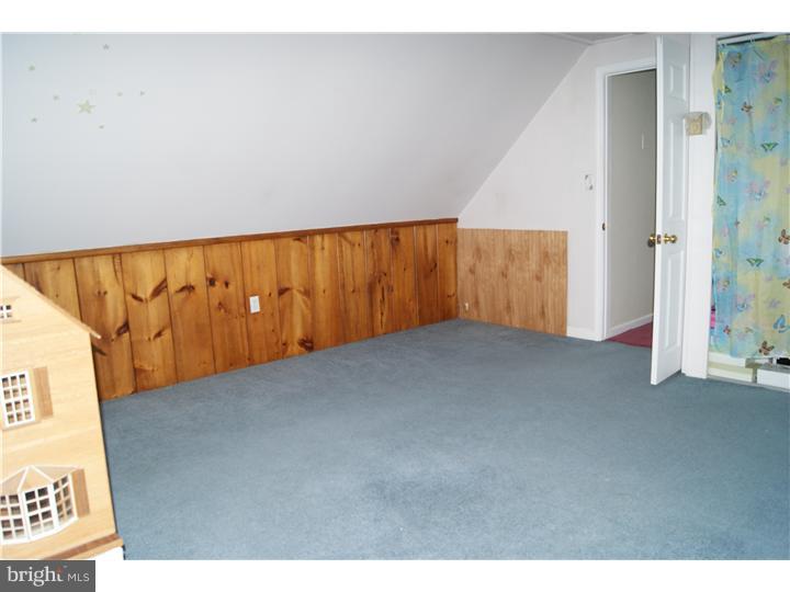 34 Iris Road Levittown, PA 19057 - Photo 13 of 25 Bedroom 3