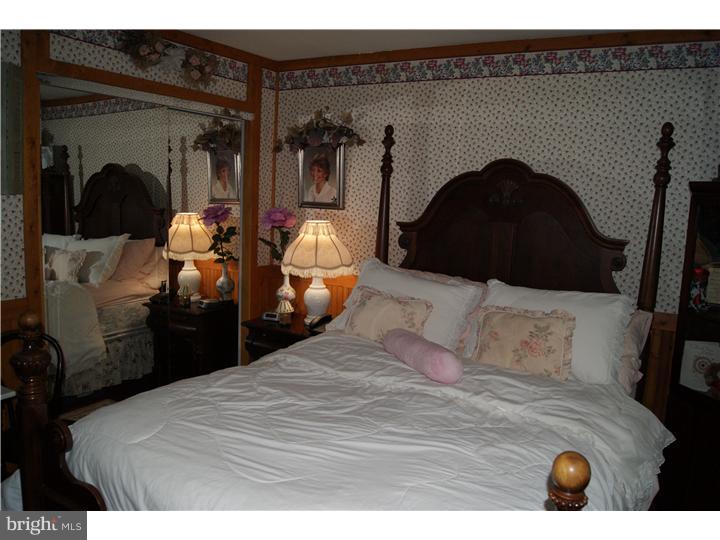 34 Iris Road Levittown, PA 19057 - Photo 5 of 25 Master Bedroom