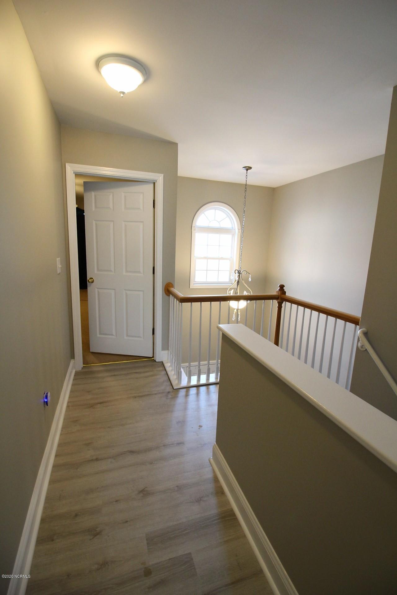 2102 Mayberry Loop Road, Unit 2 Morehead City, NC 28557 - Photo 25 of 42 2nd floor landing