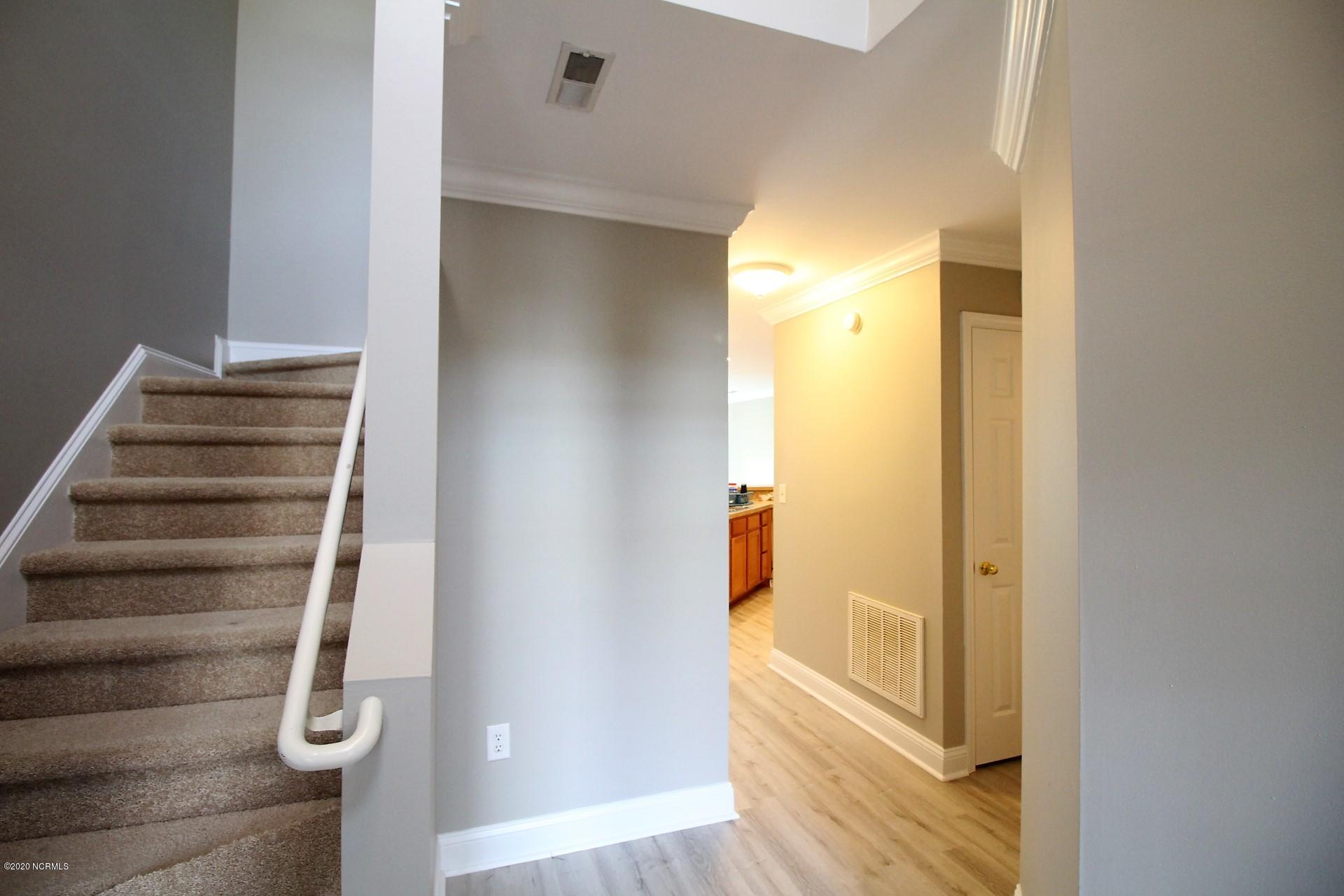 2102 Mayberry Loop Road, Unit 2 Morehead City, NC 28557 - Photo 6 of 42 Front foyer