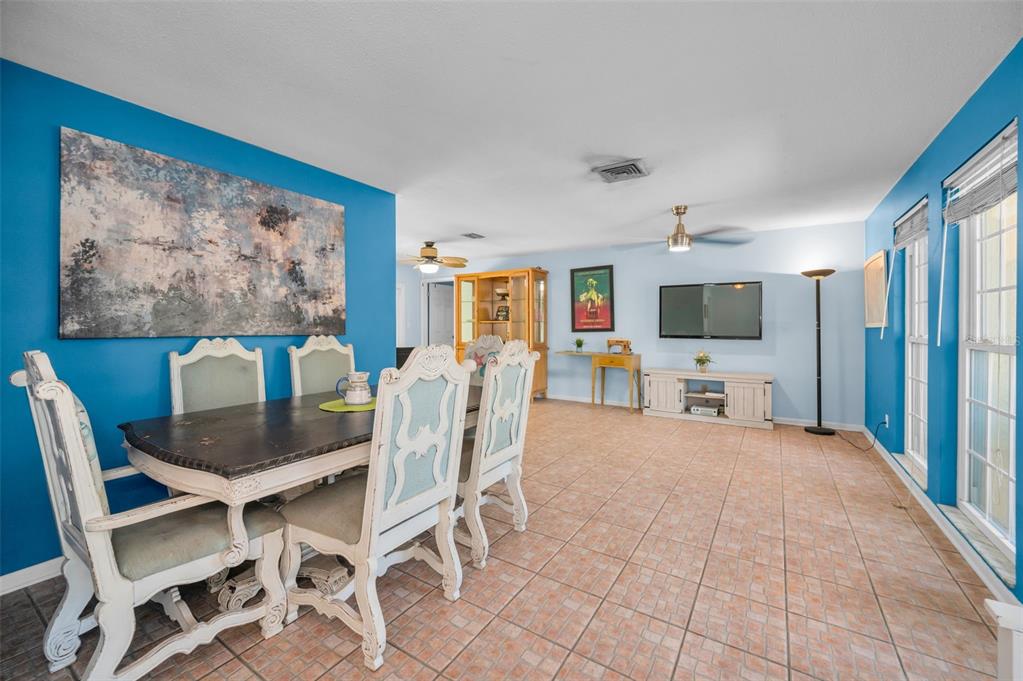 520 Sandy Hook Road Palm Harbor, FL 34683 - Photo 9 of 76