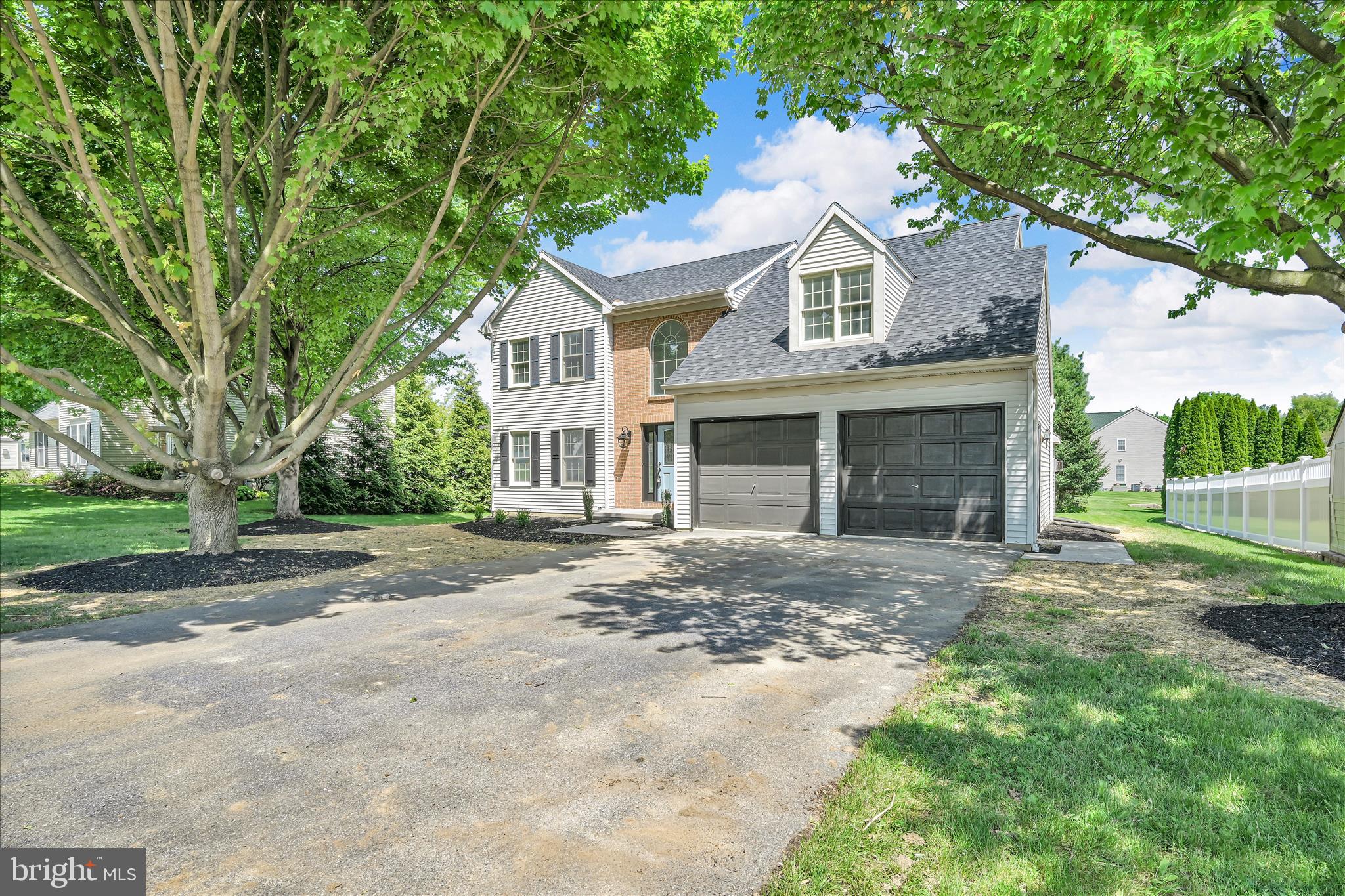 115 Saybrooke Drive Lititz, PA 17543 - Photo 2 of 46 Exterior Front