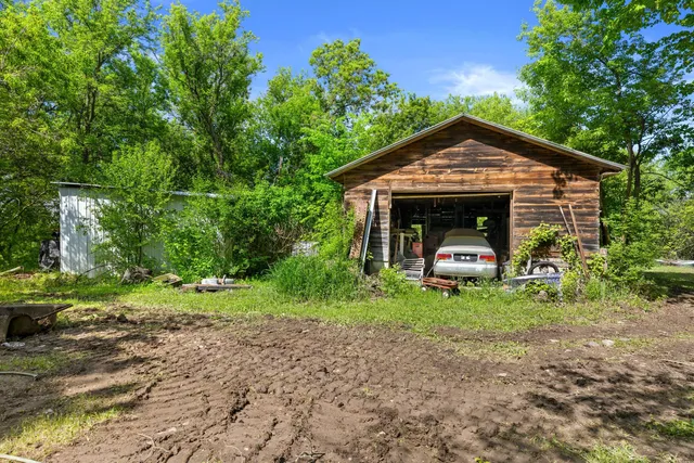 $1,150,000 | 5365 Highway 167, Erin, WI 53033
