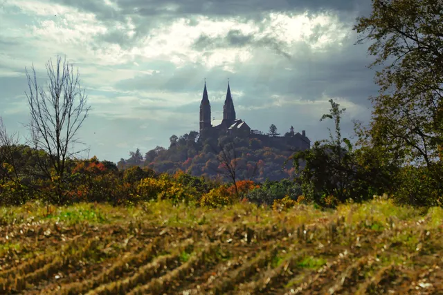 $1,150,000 | 5365 Highway 167, Erin, WI 53033