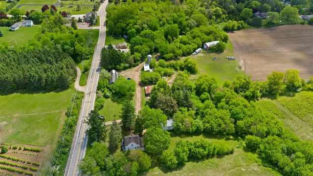 $1,150,000 | 5365 Highway 167, Erin, WI 53033