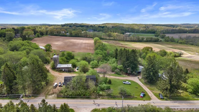 $1,150,000 | 5365 Highway 167, Erin, WI 53033