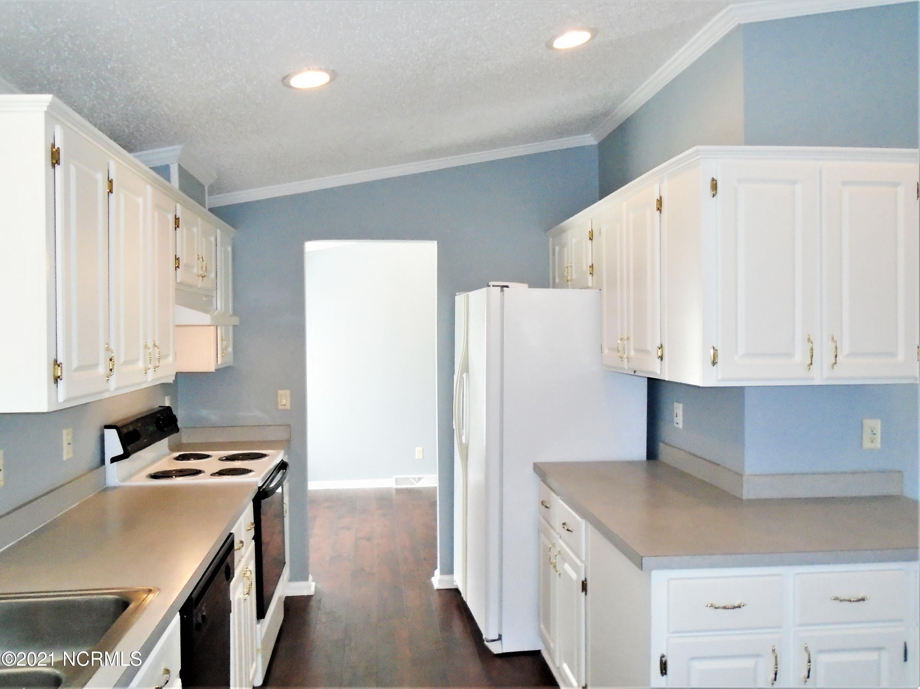 2889 Spring Haven Road Rocky Mount, NC 27804 - Photo 10 of 26 Kitchen