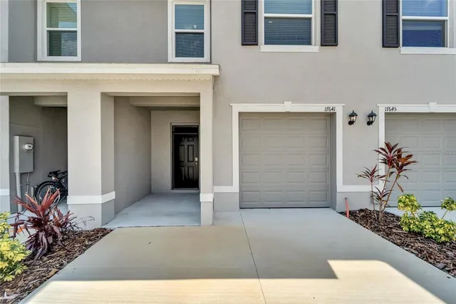 $2,550 | 17641 Crescent Moon Loop, Bradenton, FL 34211