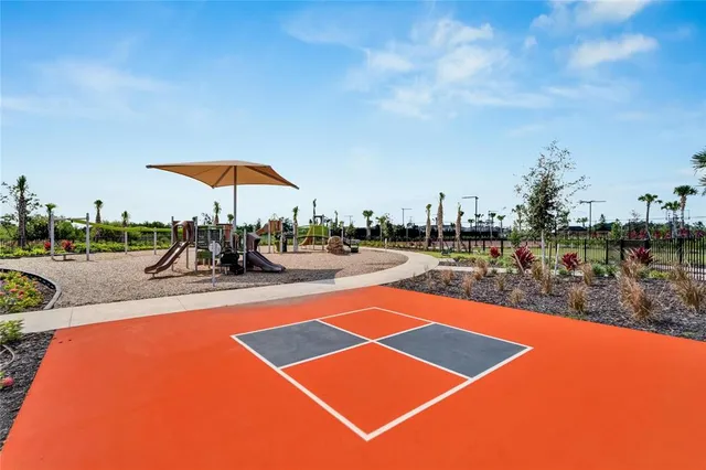 $2,550 | 17641 Crescent Moon Loop, Bradenton, FL 34211